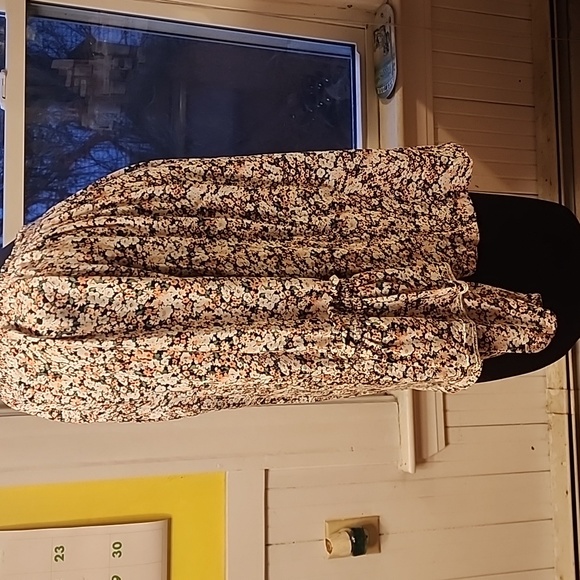 Ralph Lauren women's medium floral blouse - Picture 2 of 6